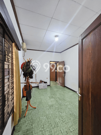 Siap Huni Rumah Mewah 5 Kamar di Kebayoran Baru Dekat ke Mana Pun Siap Huni Rumah Mewah 5 Kamar di Kebayoran Baru Dekat ke Mana Pun