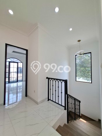 For Sale! Premium House LT 80m2 Desain Elegan di Lebak Bulus For Sale! Premium House LT 80m2 Desain Elegan di Lebak Bulus