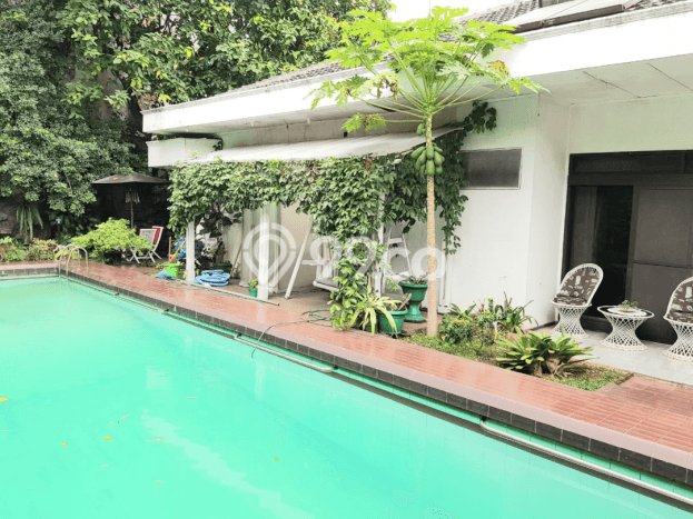 Dijual Rumah Luas Megah Dengan View Eksklusif di Kemang, Jakarta Selatan Dijual Rumah Luas Megah Dengan View Eksklusif di Kemang, Jakarta Selatan