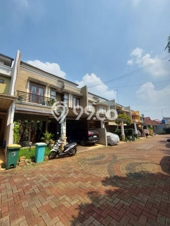 Siap Huni Hunian Elit 4 Kamar di Jagakarsa Dekat ke Mana Saja Siap Huni Hunian Elit 4 Kamar di Jagakarsa Dekat ke Mana Saja
