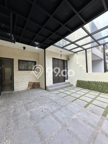 Ready to Use! Luxury House LT 120m2 Desain Modern di Pondok Indah Ready to Use! Luxury House LT 120m2 Desain Modern di Pondok Indah