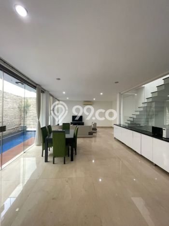 Dijual Rumah Mewah Elegan Dengan View Cantik di Pejaten, Jakarta Selatan Dijual Rumah Mewah Elegan Dengan View Cantik di Pejaten, Jakarta Selatan