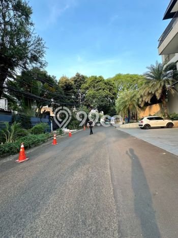 Hunian Mewah Dijual LT 335m2 di Kebayoran Baru, Jakarta Selatan Hunian Mewah Dijual LT 335m2 di Kebayoran Baru, Jakarta Selatan