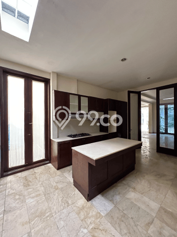 Rumah Eksklusif Siap Huni LT 1600m2 di Kemang, Jakarta Selatan Rumah Eksklusif Siap Huni LT 1600m2 di Kemang, Jakarta Selatan