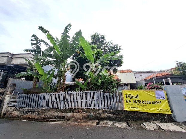 Rumah Mewah Siap Huni LT 302m2 di Jatinegara, Jakarta Timur Rumah Mewah Siap Huni LT 302m2 di Jatinegara, Jakarta Timur