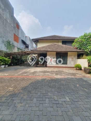Hunian Mewah LB 500m2 Siap Pakai Desain Elegan di Warung Buncit, Jakarta Selatan Hunian Mewah LB 500m2 Siap Pakai Desain Elegan di Warung Buncit, Jakarta Selatan