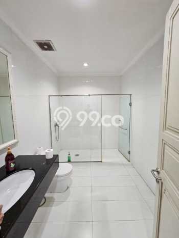 Rumah Luxury Modern Tanpa Renovasi di Kemang Jakarta Selatan Rumah Luxury Modern Tanpa Renovasi di Kemang Jakarta Selatan
