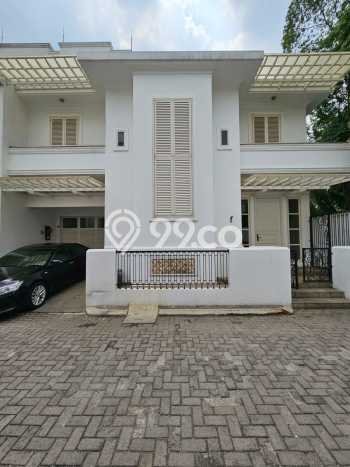 Rumah Luxury Modern Tanpa Renovasi di Kemang Jakarta Selatan Rumah Luxury Modern Tanpa Renovasi di Kemang Jakarta Selatan
