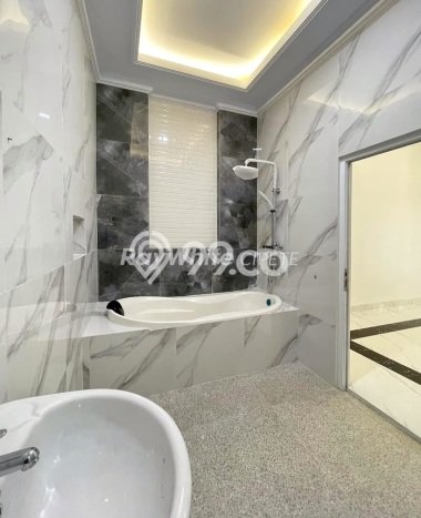 Jual Rumah Mewah Megah Dengan View Cantik di Kebagusan, Jakarta Selatan Jual Rumah Mewah Megah Dengan View Cantik di Kebagusan, Jakarta Selatan