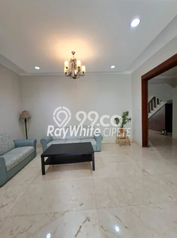Rumah Luxury Modern Tanpa Renovasi di Pondok Indah Jakarta Selatan Rumah Luxury Modern Tanpa Renovasi di Pondok Indah Jakarta Selatan