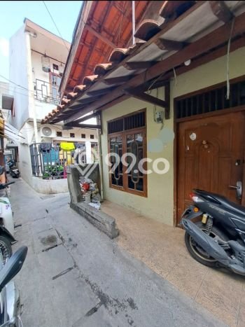 Rumah Minimalis 3 KT di Gandaria Jakarta Selatan Rumah Minimalis 3 KT di Gandaria Jakarta Selatan