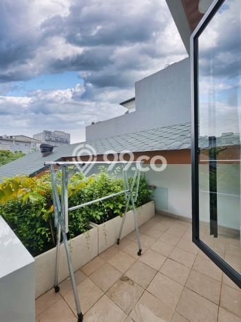 Sewa Rumah Modern di Kebayoran Baru Siap Huni dan Kondisi Bagus Sewa Rumah Modern di Kebayoran Baru Siap Huni dan Kondisi Bagus