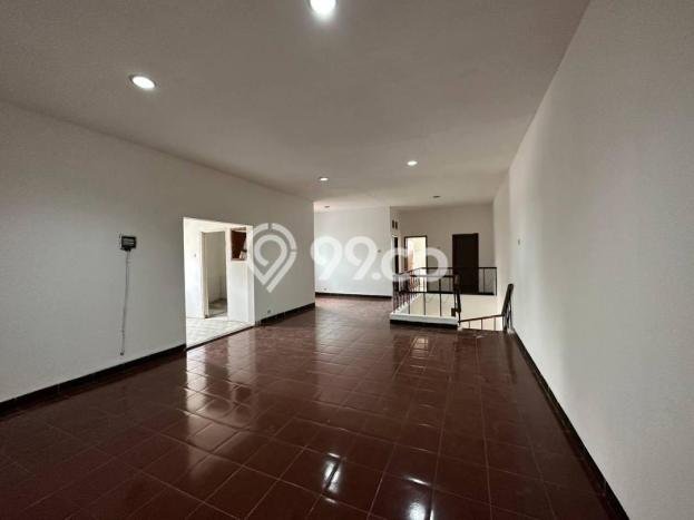 Disewakan Rumah Bagus di Menteng Harga Rp 720 Juta/ Tahun Disewakan Rumah Bagus di Menteng Harga Rp 720 Juta/ Tahun