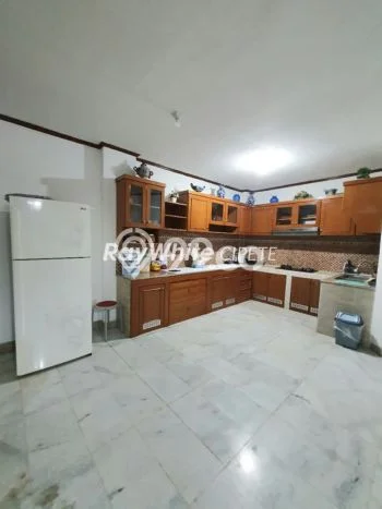 Dijual Rumah Mewah Megah Dengan View Eksklusif di Pejaten, Jakarta Selatan Dijual Rumah Mewah Megah Dengan View Eksklusif di Pejaten, Jakarta Selatan
