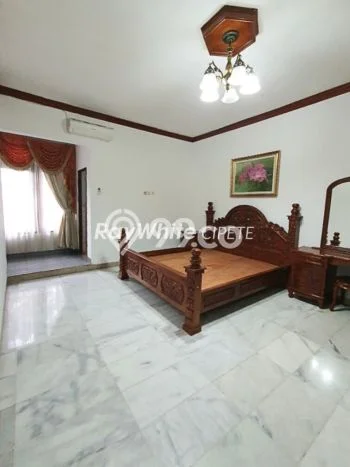 Dijual Rumah Mewah Megah Dengan View Eksklusif di Pejaten, Jakarta Selatan Dijual Rumah Mewah Megah Dengan View Eksklusif di Pejaten, Jakarta Selatan