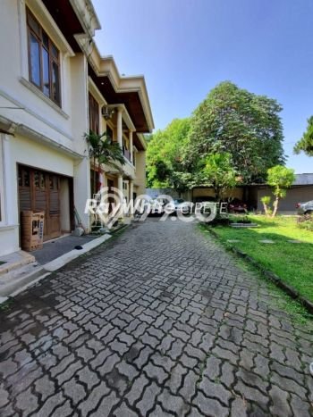 Rumah Elit Modern Siap Huni di Pondok Labu Jakarta Selatan Rumah Elit Modern Siap Huni di Pondok Labu Jakarta Selatan