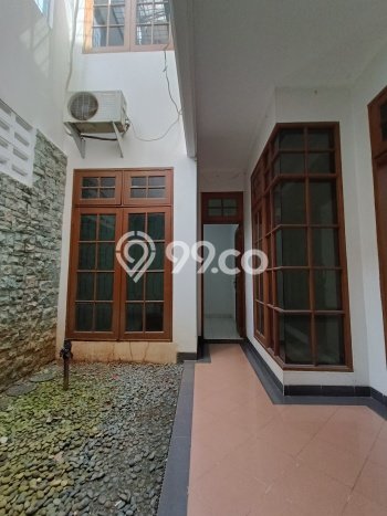 Hunian Mewah Dijual LT 314m2 di Pesanggrahan, Jakarta Selatan Hunian Mewah Dijual LT 314m2 di Pesanggrahan, Jakarta Selatan
