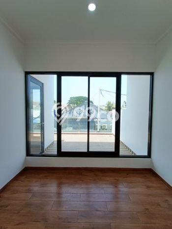 Rumah Modern 4 KT di Jombang Tangerang Unfurnished Rumah Modern 4 KT di Jombang Tangerang Unfurnished