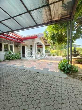 Dijual Rumah Mewah Megah Dengan View Eksklusif di Bintaro, Jakarta Selatan Dijual Rumah Mewah Megah Dengan View Eksklusif di Bintaro, Jakarta Selatan