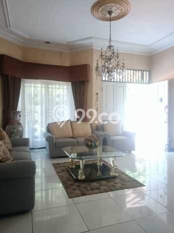 Dijual Rumah Mewah Megah Dengan View Eksklusif di Bintaro, Jakarta Selatan Dijual Rumah Mewah Megah Dengan View Eksklusif di Bintaro, Jakarta Selatan