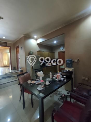 Rumah Luxury Modern Tanpa Renovasi di Pondok Labu Jakarta Selatan Rumah Luxury Modern Tanpa Renovasi di Pondok Labu Jakarta Selatan