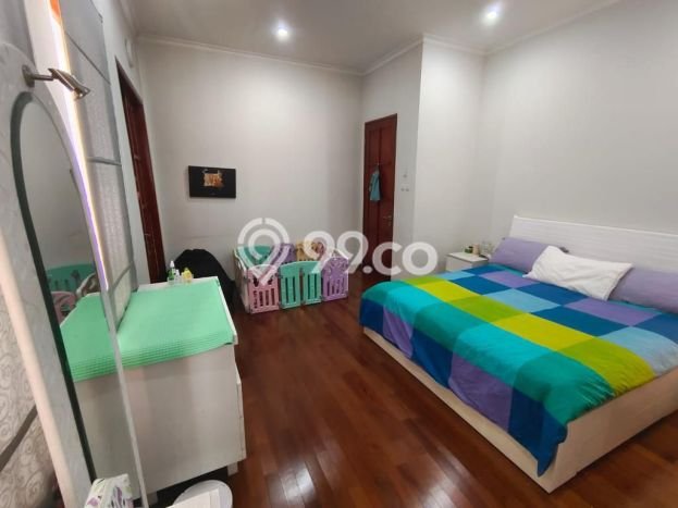 Dijual Rumah Mewah Elegan Dengan View Eksklusif di Pondok Labu, Jakarta Selatan Dijual Rumah Mewah Elegan Dengan View Eksklusif di Pondok Labu, Jakarta Selatan