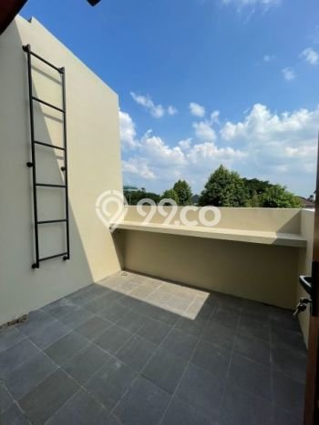 PRIME LOCATION! Rumah Berkembang di Kalibata, LT 103m² Bangunan 210m² PRIME LOCATION! Rumah Berkembang di Kalibata, LT 103m² Bangunan 210m²