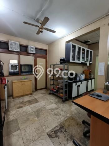 Ruko Bagus Dijual LB 300m2 Lokasi Strategis Jakarta Selatan Area Cocok untuk Berbisnis Ruko Bagus Dijual LB 300m2 Lokasi Strategis Jakarta Selatan Area Cocok untuk Berbisnis
