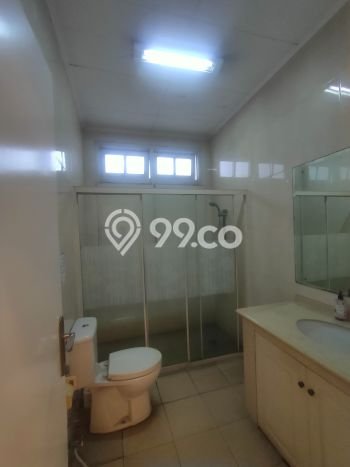Rumah area Pondok Indah, Jakarta Selatan, LT 672m² Bangunan 262m² Rumah area Pondok Indah, Jakarta Selatan, LT 672m² Bangunan 262m²