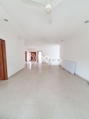 For Sale! Luxury House LT 1420m2 Desain Modern di Kemang For Sale! Luxury House LT 1420m2 Desain Modern di Kemang