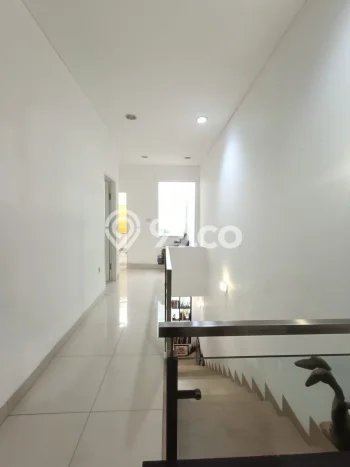 Rumah Elit LB 140m2 Siap Pakai Desain Elegan di Lebak Bulus, Jakarta Selatan Rumah Elit LB 140m2 Siap Pakai Desain Elegan di Lebak Bulus, Jakarta Selatan