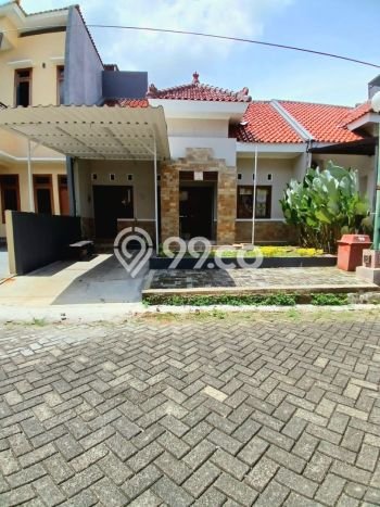 Rumah 3 KT 2 KM di Kawasan Cirendeu, Jakarta Selatan Rumah 3 KT 2 KM di Kawasan Cirendeu, Jakarta Selatan