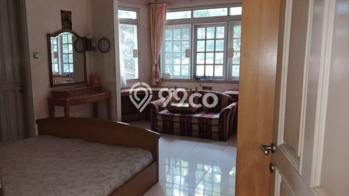 Siap Huni Hunian Elit 4 Kamar di Kebayoran Baru Dekat ke Mana Saja Siap Huni Hunian Elit 4 Kamar di Kebayoran Baru Dekat ke Mana Saja