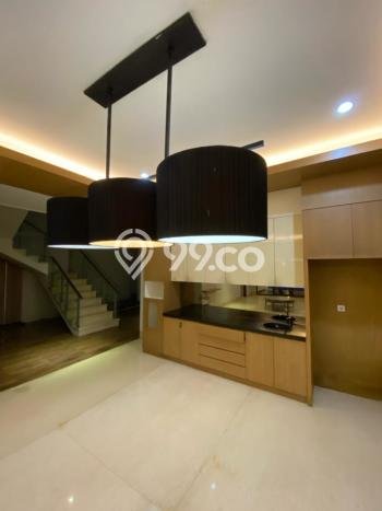 Rumah Mewah LB 1050m2 Siap Huni Desain Elegan di patra kuningan, Jakarta Selatan Rumah Mewah LB 1050m2 Siap Huni Desain Elegan di patra kuningan, Jakarta Selatan
