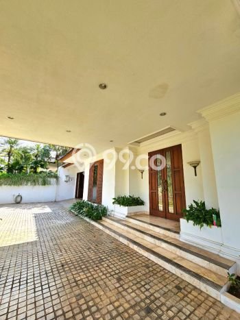 Rumah Luxury Modern Tanpa Renovasi di Kemang Jakarta Selatan Rumah Luxury Modern Tanpa Renovasi di Kemang Jakarta Selatan