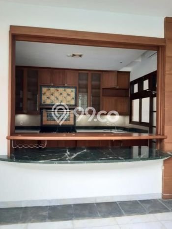Rumah kawasan Pondok Indah, Dekat Pusat Kota, 3 KT, Luas 680m² Bangunan 980m² Rumah kawasan Pondok Indah, Dekat Pusat Kota, 3 KT, Luas 680m² Bangunan 980m²