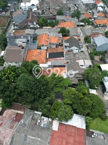 Rumah Elit Modern Tanpa Renovasi di Lebak Bulus Jakarta Selatan Rumah Elit Modern Tanpa Renovasi di Lebak Bulus Jakarta Selatan