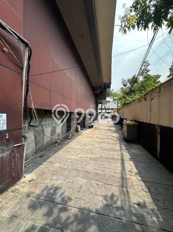 Untuk Dijual! Kantor di Kemang Jakarta Selatan LT 635m2 / LB 1800m2 Kawasan Bisnis Untuk Dijual! Kantor di Kemang Jakarta Selatan LT 635m2 / LB 1800m2 Kawasan Bisnis