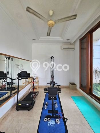 Rumah Luxury Modern Tanpa Renovasi di Kemang Jakarta Selatan Rumah Luxury Modern Tanpa Renovasi di Kemang Jakarta Selatan