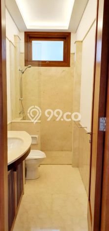 Rumah di Kebayoran Baru, Lingkungan Asri, 6 KT Rumah di Kebayoran Baru, Lingkungan Asri, 6 KT