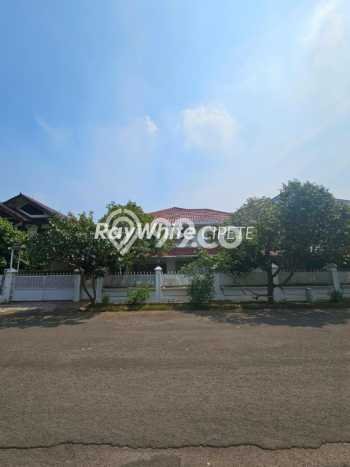 Rumah Elit Modern Siap Huni di Lebak Bulus Jakarta Selatan Rumah Elit Modern Siap Huni di Lebak Bulus Jakarta Selatan