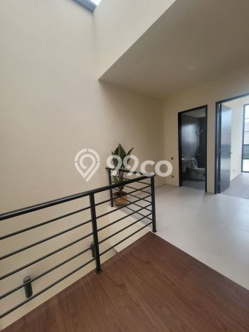 Rumah Elit Modern Siap Huni di Ampera Jakarta Selatan Rumah Elit Modern Siap Huni di Ampera Jakarta Selatan