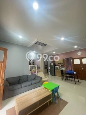 Siap Huni Rumah Mewah 8 Kamar di Jagakarsa Dekat ke Mana Pun Siap Huni Rumah Mewah 8 Kamar di Jagakarsa Dekat ke Mana Pun
