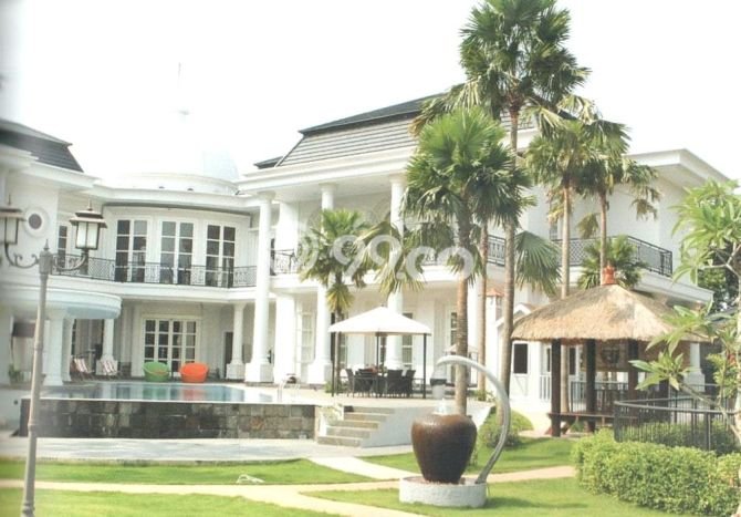 Dijual Rumah Premium dengan Fasilitas Sekitar Lengkap di Cilandak, Jakarta Selatan Dijual Rumah Premium dengan Fasilitas Sekitar Lengkap di Cilandak, Jakarta Selatan