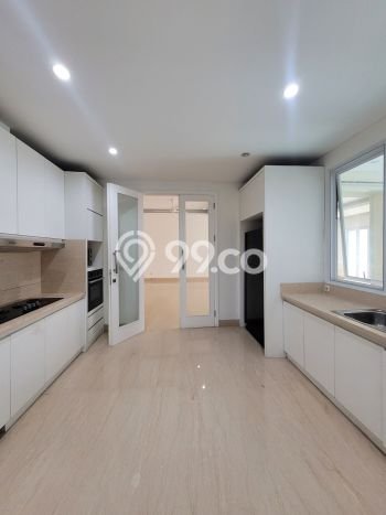 Hunian Mewah LB 381m2 Siap Pakai Desain Elegan di Kemang, Jakarta Selatan Hunian Mewah LB 381m2 Siap Pakai Desain Elegan di Kemang, Jakarta Selatan