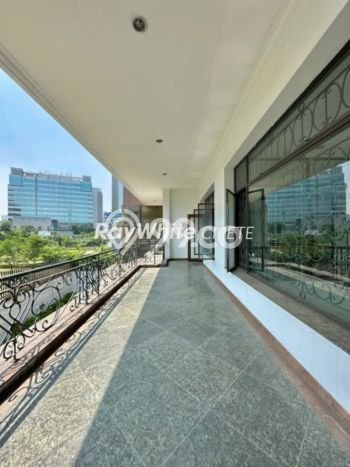 Jual Rumah Mewah Megah Dengan View Cantik di Kuningan, Jakarta Selatan Jual Rumah Mewah Megah Dengan View Cantik di Kuningan, Jakarta Selatan