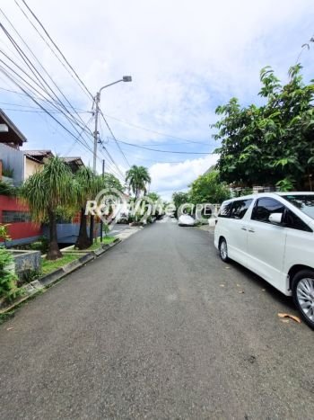 Jual Rumah Mewah Megah Dengan View Eksklusif di Pondok Indah, Jakarta Selatan Jual Rumah Mewah Megah Dengan View Eksklusif di Pondok Indah, Jakarta Selatan