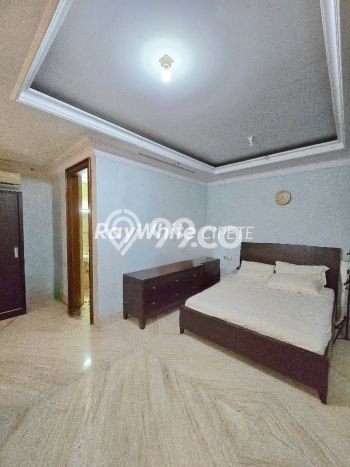 Rumah Luxury Modern Siap Huni di Pondok Indah Jakarta Selatan Rumah Luxury Modern Siap Huni di Pondok Indah Jakarta Selatan