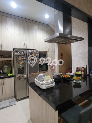 Ready to Use! Luxury House LT 160m2 Desain Modern di Pondok Indah Ready to Use! Luxury House LT 160m2 Desain Modern di Pondok Indah