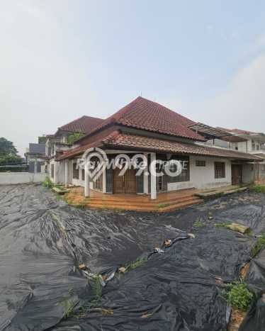 Ready to Use! Premium House LT 610m2 Desain Modern di Lebak Bulus Ready to Use! Premium House LT 610m2 Desain Modern di Lebak Bulus
